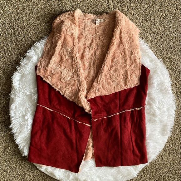 Davi & Dani Faux Fur Vest Pink Burgundy Open Front Womens Size Large - Picture 1 of 7